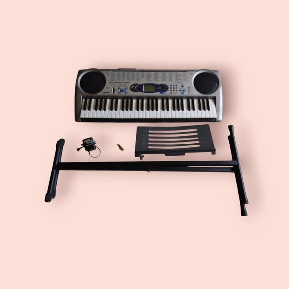 Casio Electronic Keyboard LK44 midi piano with stand - Picture 9 of 11